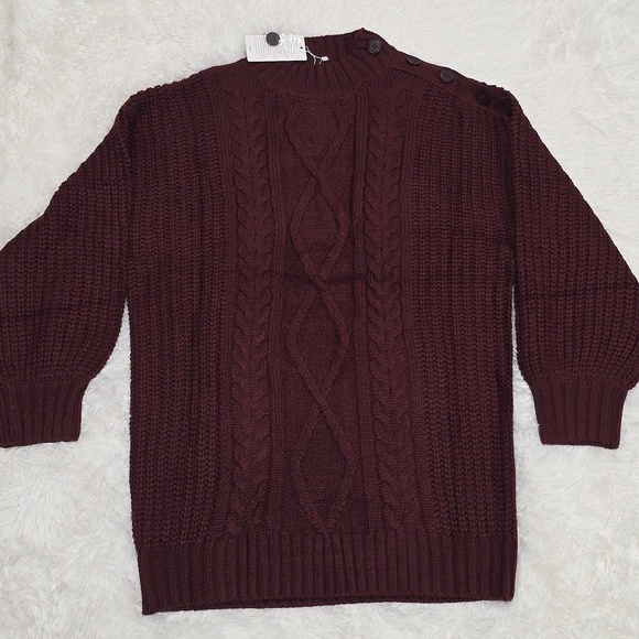 LILLUSORY Sweaters - Lillusory Burgundy Cable Knit Sweater. Size M. NWT!